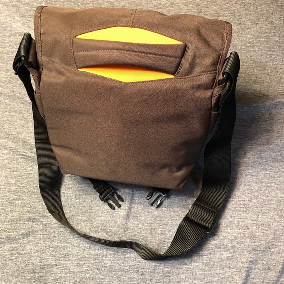 Crumpler 5 Million Dollar Home shoulder bag / camera bag - Picture 2 of 5